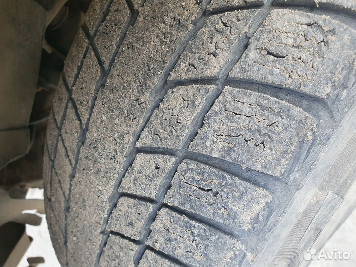 Triangle Snowlion 235/70 R16