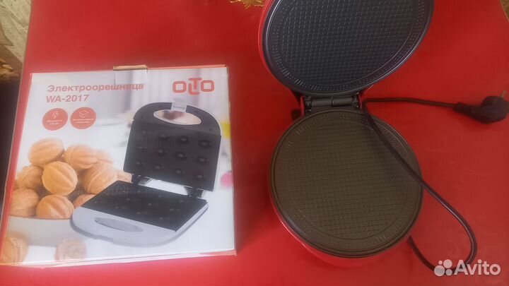 Продам формы для орешков и вафельницу