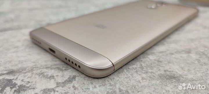 Xiaomi Redmi 5 Plus 3/32Gb В идеале