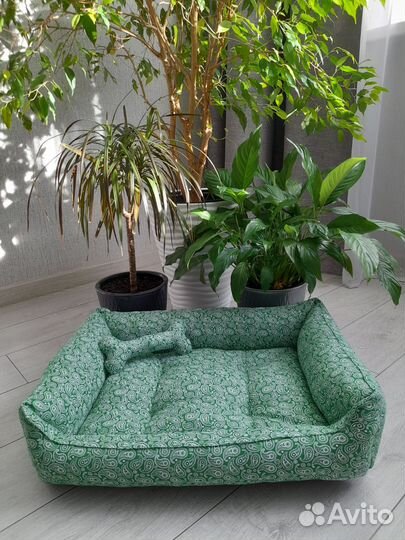 Лежанка для кошек и собачек