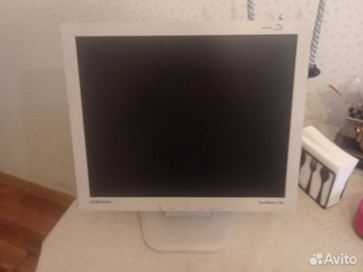 Монитор Samsung syncmaster