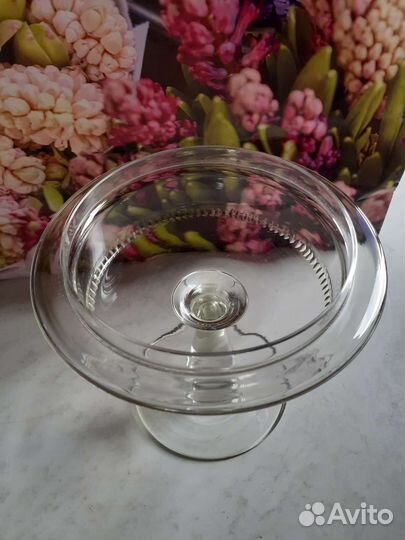 Старинные вазы для сахара, варенья на ножке