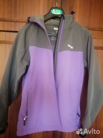 Ветровка для девочки