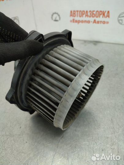 Моторчик отопителя Chevrolet Lacetti седан 1.4 Л