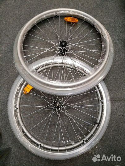 Колеса для инвалидной коляски с ручным приводом