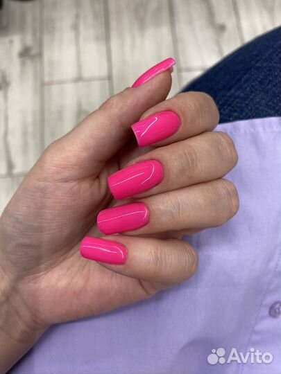 Наращивание ногтей, маникюр около ТЦ парк