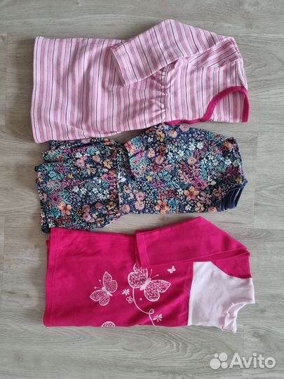 4 Платья на девочку 92 см