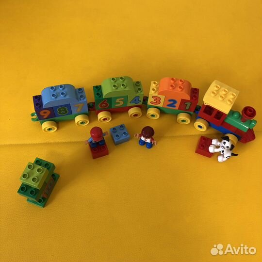 Lego duplo. «Поезд считай и играй» 10558