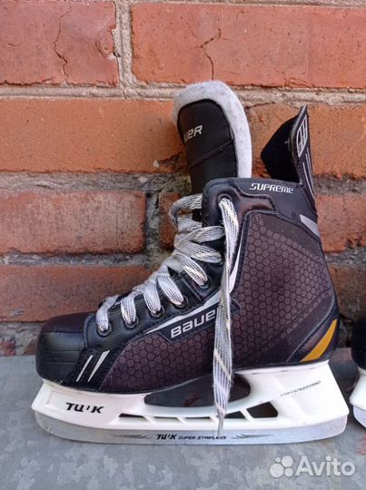 Хоккейные коньки Bauer Supreme Pro р.38,5