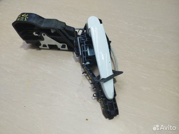 Замок двери задний правый Bmw F30