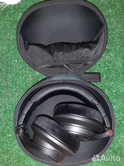 Профессиональные студийные наушники