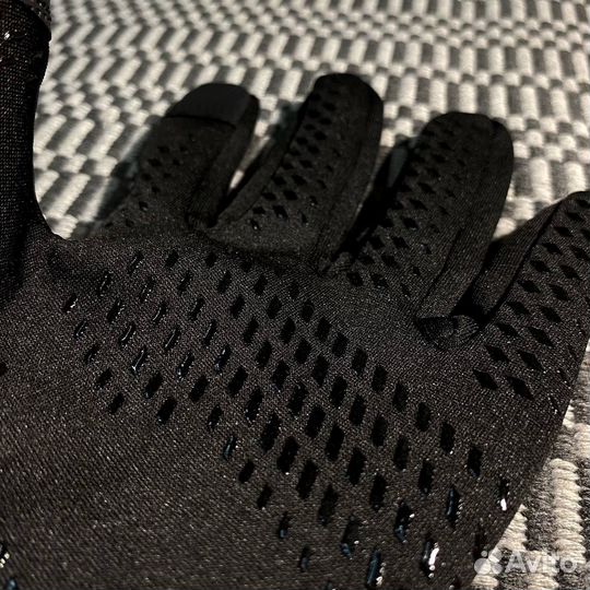 Перчатки Nike тёплые