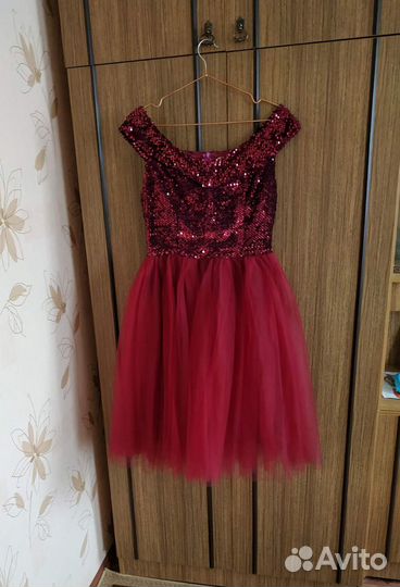 Вечернее платье