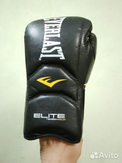 Боксерские перчатки everlast