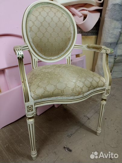 Перетяжка мебели(ремонт мебели)диваны кровати стул