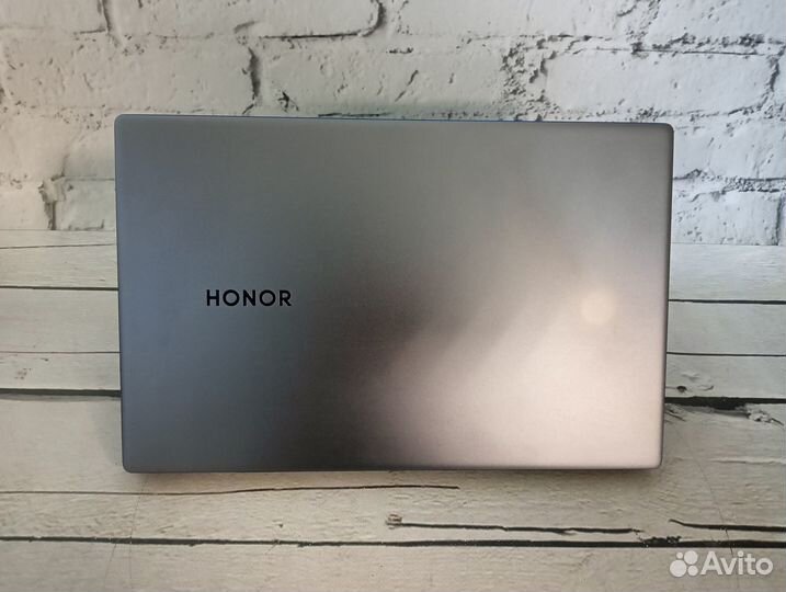 Современный ультрабук (6 ядер/16Gb/512SSD)