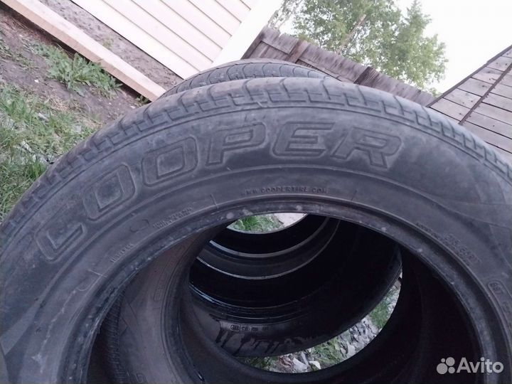 Cooper CS4 Touring 215/65 R17 99T