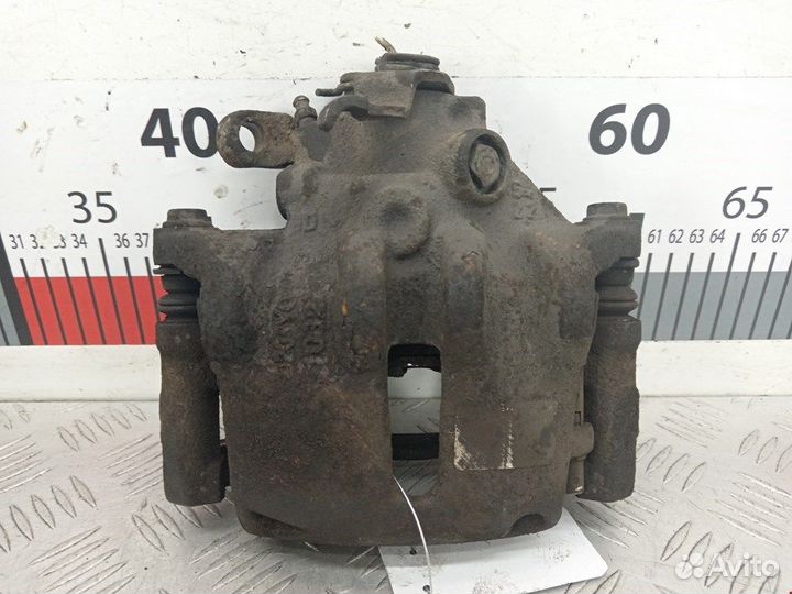 Суппорт передний правый для Peugeot-Citroen C5 1