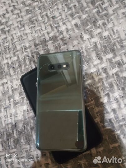 Samsung Galaxy S10e, 6/128 ГБ