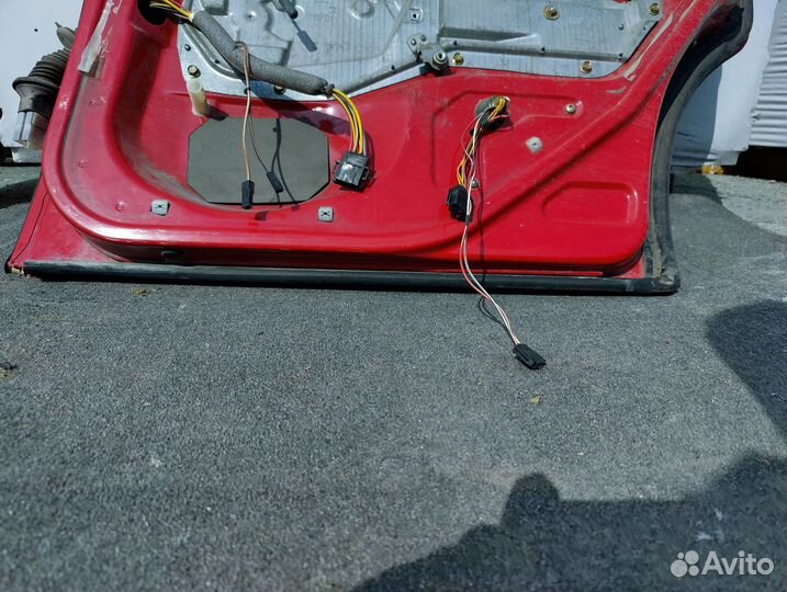 Задняя правая дверь volvo 850 (вольво 850)