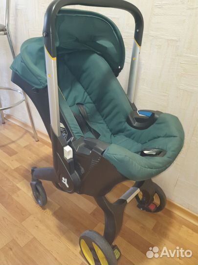 Коляска - автолюлька, люлька на колесах