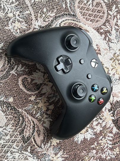 Геймпад xbox One