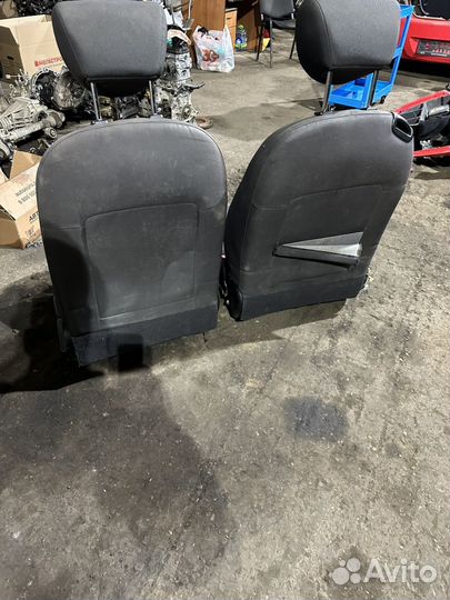 Передние сиденья Hyundai I20