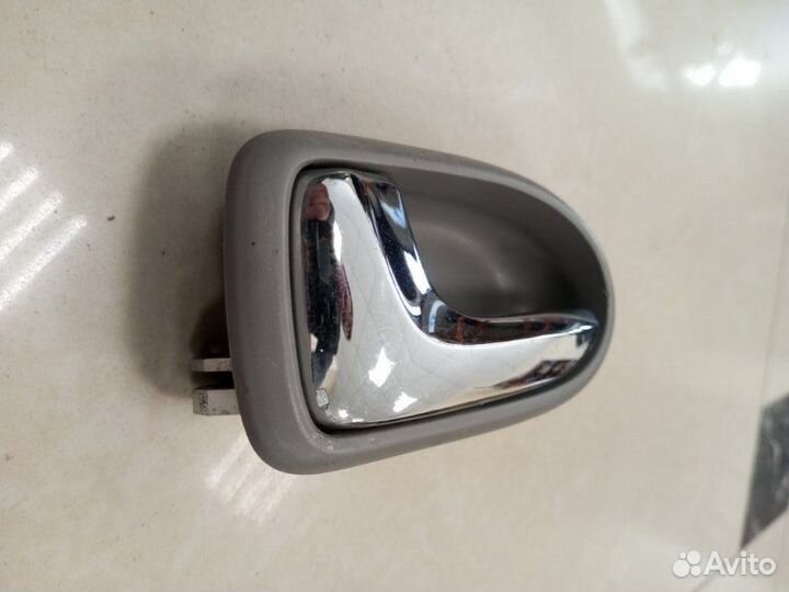 Ручка двери внутренняя задняя левая Mazda Premacy