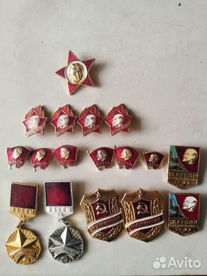 Значки СССР Октябренок, Пионерские, ВЛКСМ и Знак М