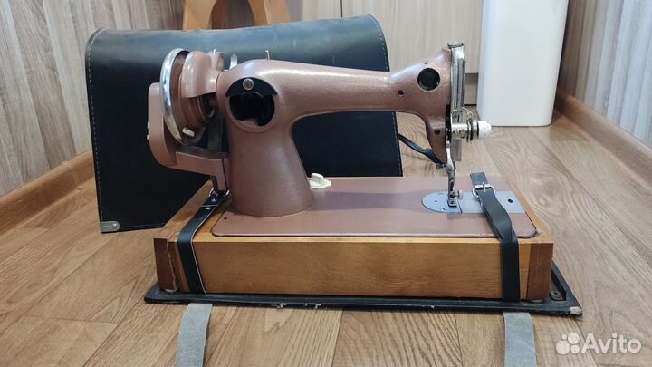 Швейная машинка подольская ручная