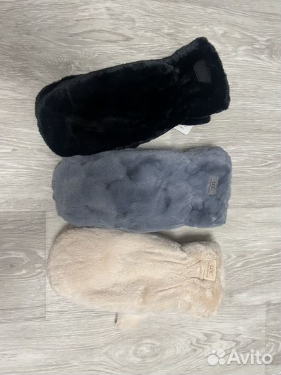 Варежки женские