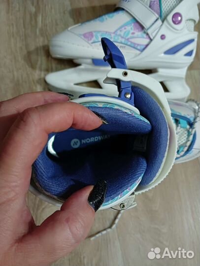 Коньки на девочку