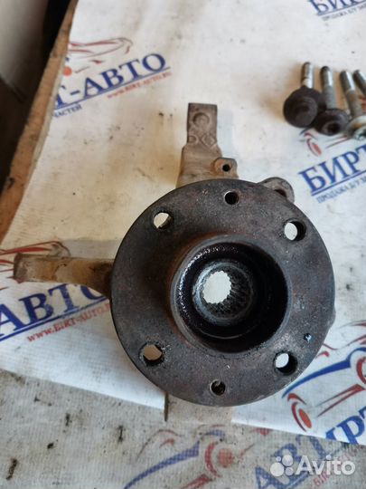 Кулак поворотный передний правый Renault Logan I