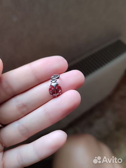 Кулон серебряный божья коровка