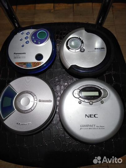 Четыре Cd плеера 1200 за все
