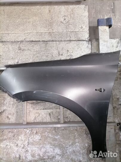 Крыло левое переднее Гранта FL