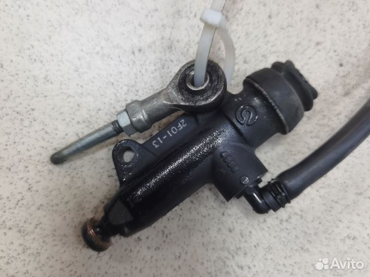 Цилиндр заднего тормоза KTM duke 690