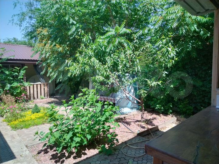 Дом 160 м² на участке 4 сот.