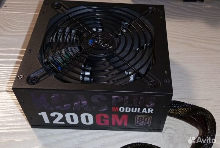 Блок питания для пк 1200W Aero Cool (неисправный)