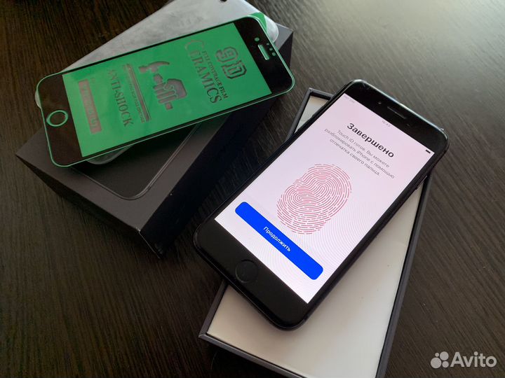 Продам iPhone 8 64gb Идеальный