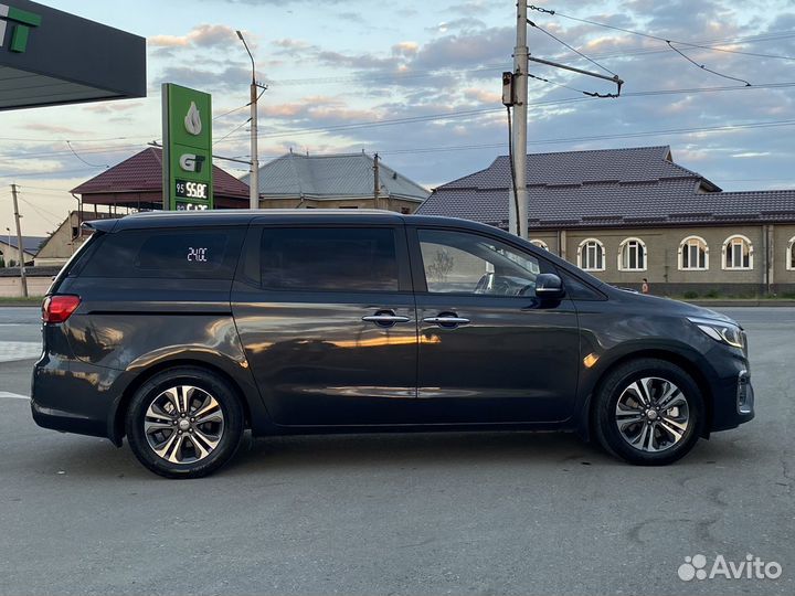 Kia Carnival 2.2 AT, 2019, 58 000 км