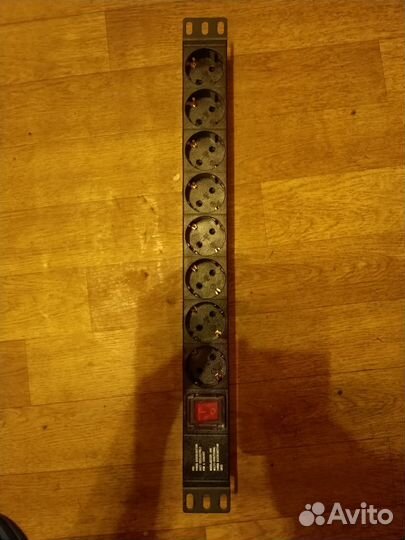 Блок распределения питания