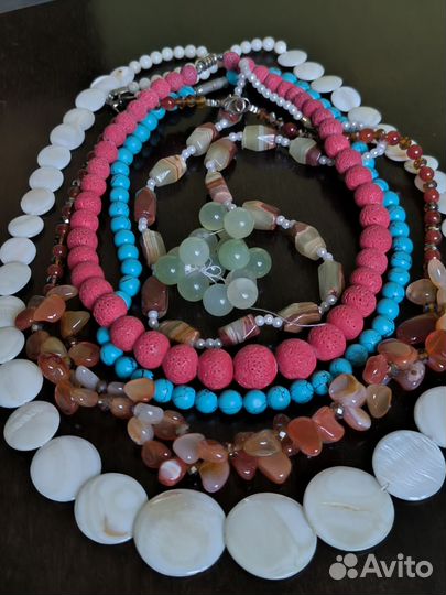 Пакетом бусы из натуральных камней цена за всё