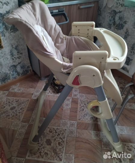 Стульчик для кормления