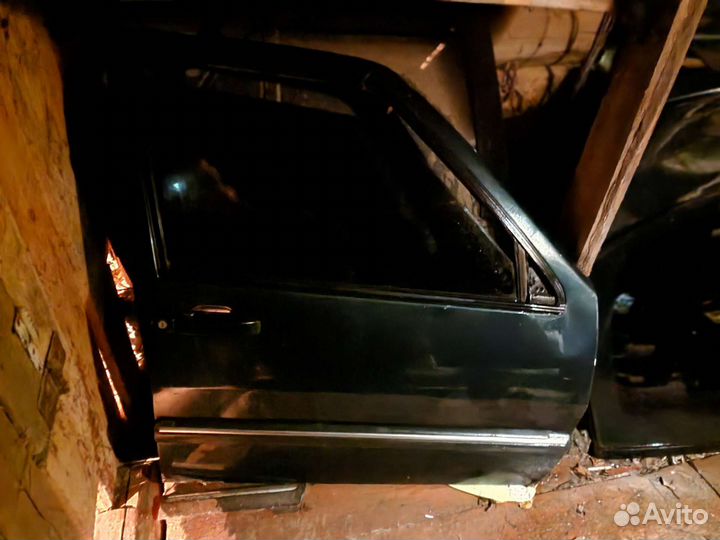 Дверь передняя правая сааб 9000