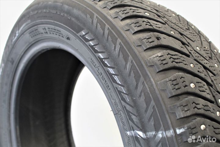 Nokian Tyres Hakkapeliitta 8 SUV 235/55 R17 103T