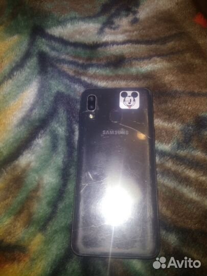 Samsung Galaxy A30, 3/32 гб