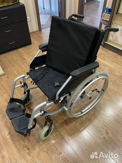 Инвалидная коляска