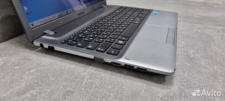 Ноутбук Samsung NP350