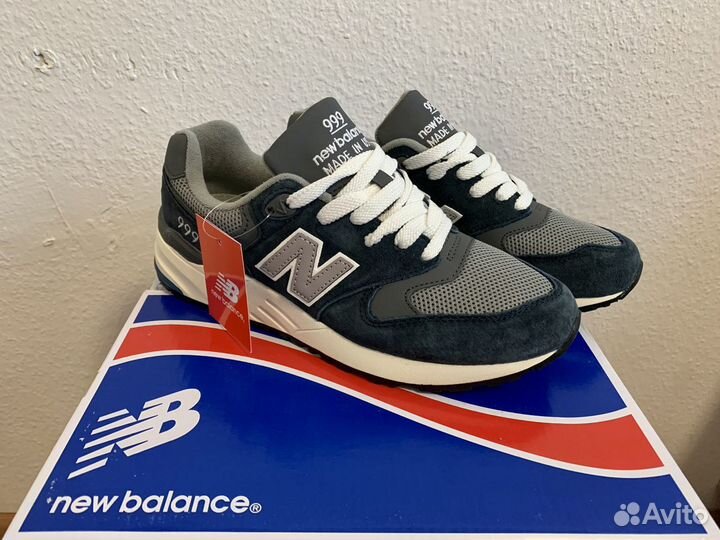 Женские кроссовки new balance